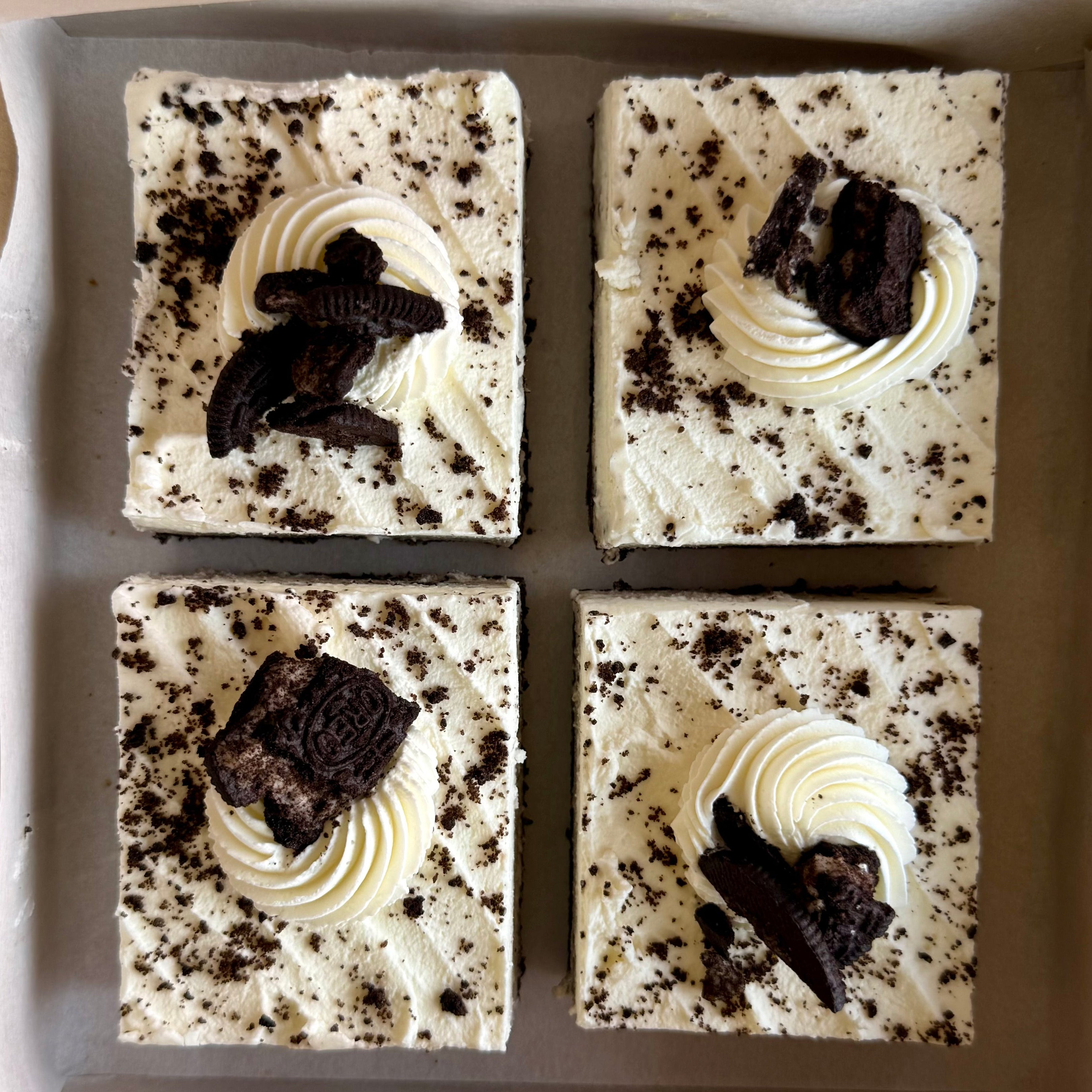 Cookies and Cream Pie Bar Party Platter